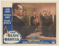 7p0779 BLUE DAHLIA LC #4 1946 William Bendix shoots cigarette from cool Alan Ladd's hand!