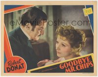 7t0388 GOODBYE MR. CHIPS LC 1939 close up of Greer Garson & Robert Donat, who is to be married!